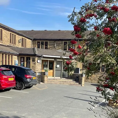 Western Guide Post 3* Bradford