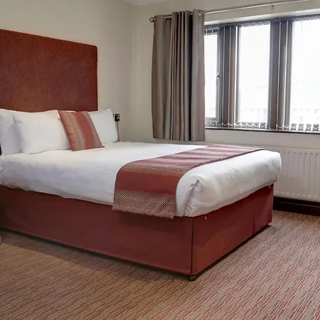 Western Guide Post 3* Bradford (West Yorkshire)