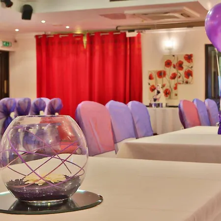 Hotel Western Guide Post