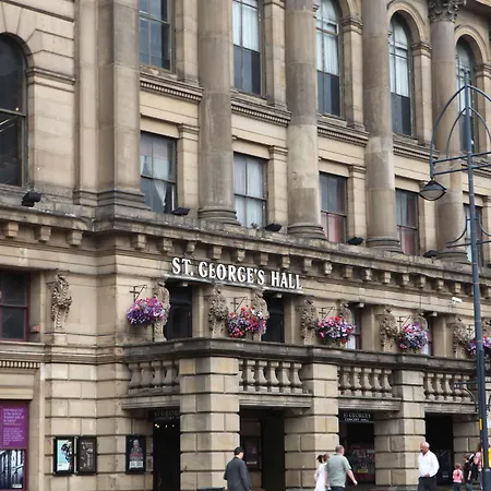 Western Bradford Guide Post Otel 3*