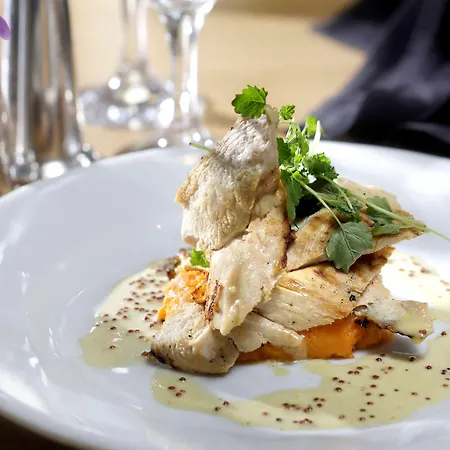 Western Guide Post 3*