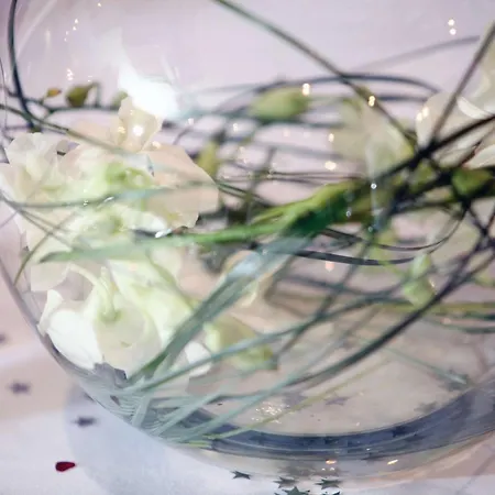 Western Guide Post 3* Bradford (West Yorkshire)