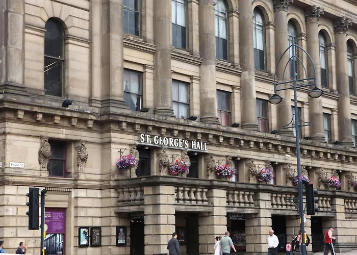 Western Guide Post Hotel 3*