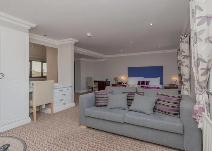 Western Guide Post Hotel